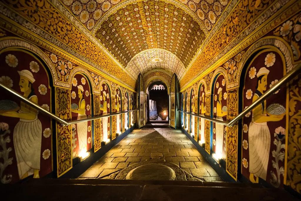 Temple of the Sacred Tooth Relic: The Golden Shrine
