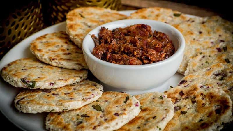 Breakfast in Kandy: The Best Places for Hoppers, String Hoppers, and Pol Roti